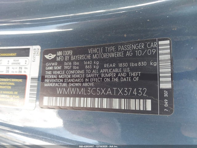 2010 MINI COOPER CLUBMAN WMWML3C5XATX37432 Photo 8