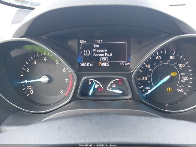 1FMCU9GD4HUD83620 Ford ESCAPE SE