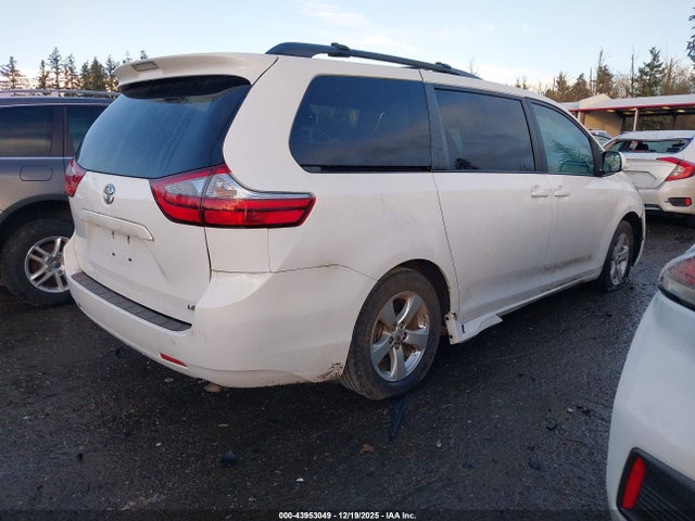 5TDKK3DC3GS757877 Toyota Sienna Le 8 Passenger