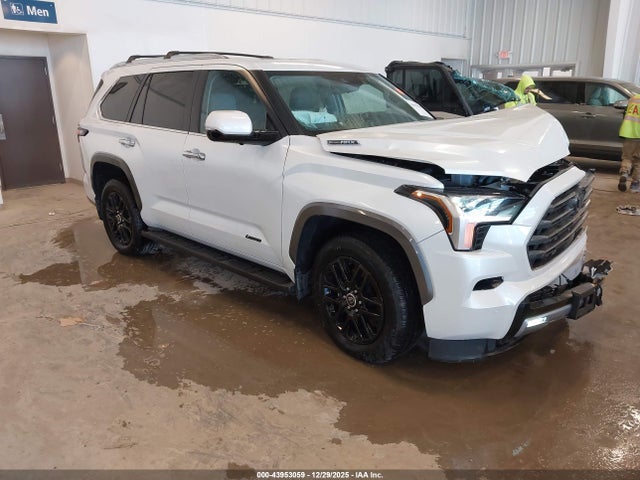 2024 TOYOTA SEQUOIA 7SVAAABA0RX047231
