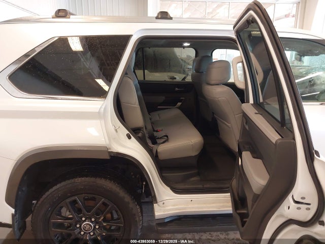 2024 TOYOTA SEQUOIA 7SVAAABA0RX047231 Photo 7