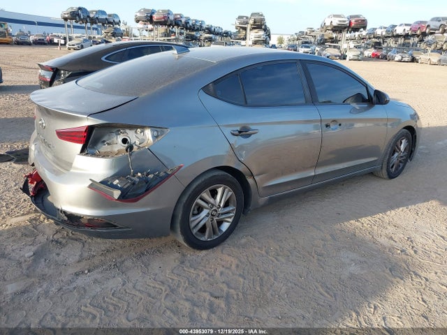 2019 HYUNDAI ELANTRA KMHD84LF7KU743151 Photo 3