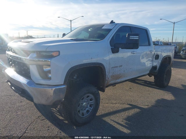 1GC1YNEY1MF290955 Chevrolet Silverado 2500hd 4wd Standard Bed Lt