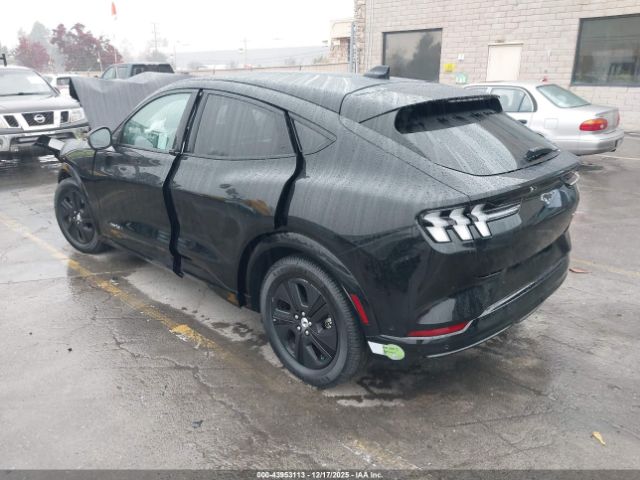 2021 FORD MUSTANG MACH-E 3FMTK2R77MMA06699 Photo 2