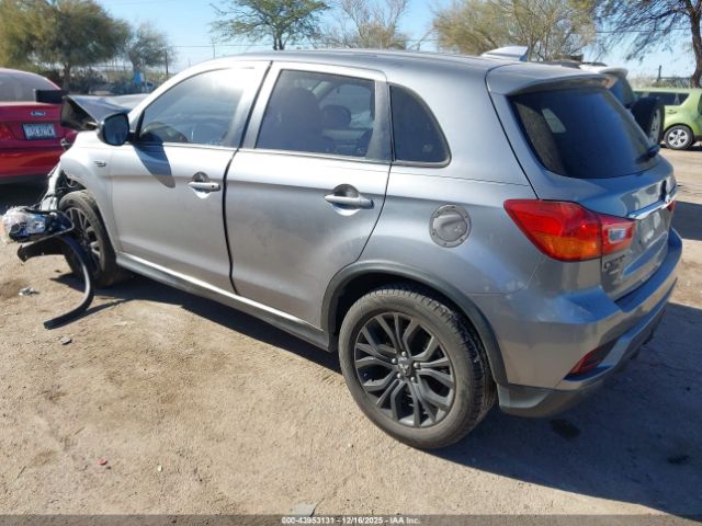 2018 MITSUBISHI OUTLANDER SPORT JA4AP3AU0JZ031582 Photo 2