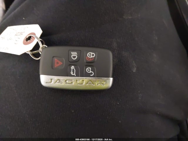 2017 JAGUAR F-PACE SADCL2BV6HA489278 Photo 10