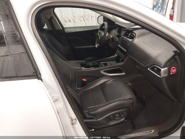 2017 JAGUAR F-PACE SADCL2BV6HA489278 Photo 4