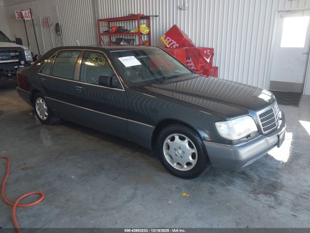 1992 MERCEDES-BENZ 500 WDBGA51E7NA018093
