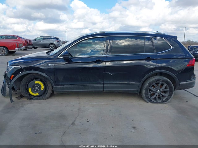 3VV2B7AXXNM049008 Volkswagen Tiguan 2.0t Se