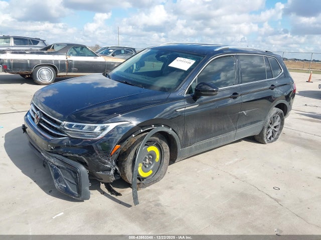 3VV2B7AXXNM049008 Volkswagen Tiguan 2.0t Se