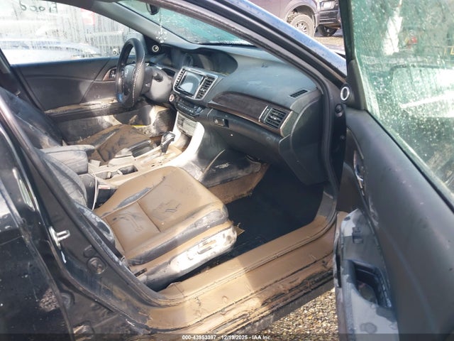 1HGCR3F99GA030937 Honda Accord Touring