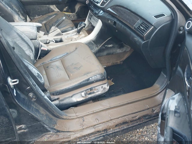 1HGCR3F99GA030937 Honda Accord Touring