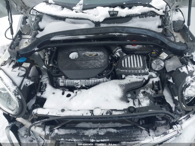 2019 MINI COUNTRYMAN WMZYT5C53K3G94783 Photo 9