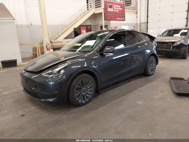 2024 TESLA MODEL Y 7SAYGDEE5RF026346 Photo 1