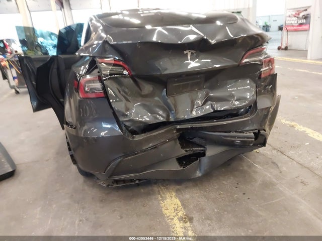 2024 TESLA MODEL Y 7SAYGDEE5RF026346 Photo 5