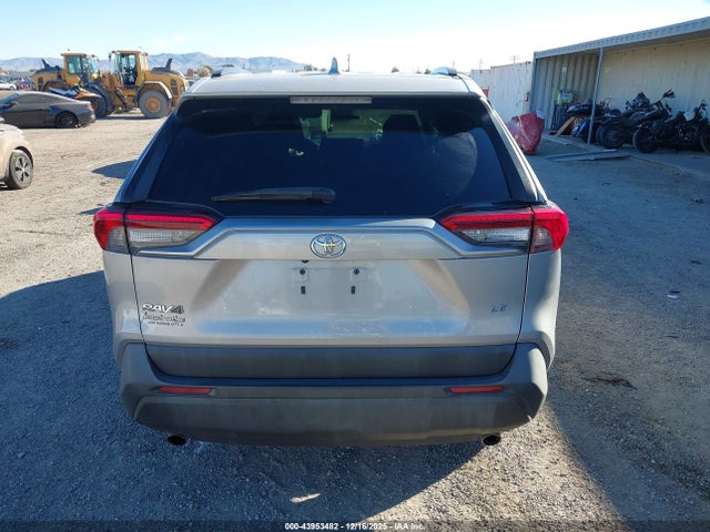 2T3H1RFV7KW026133 Toyota RAV4 LE