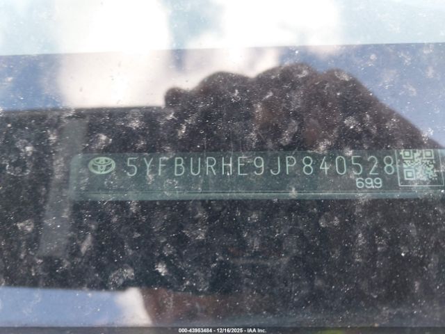 2018 TOYOTA COROLLA 5YFBURHE9JP840528 Photo 8