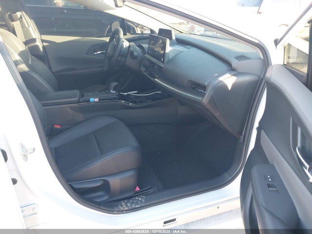 JTDADABU0P3006971 Toyota Prius Xle Awd-e