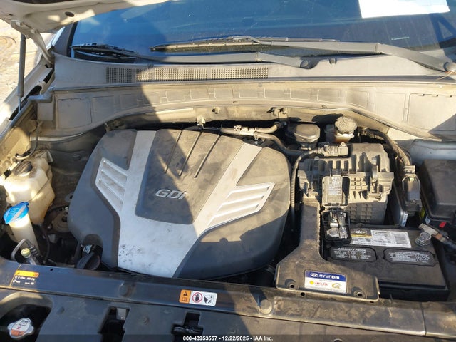 Hyundai Santa Fe Se Ultimate 2017 KM8SR4HF4HU193235 Image 10