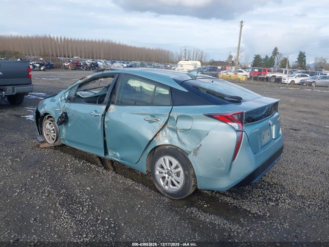 JTDKBRFUXH3032711 Toyota Prius Two
