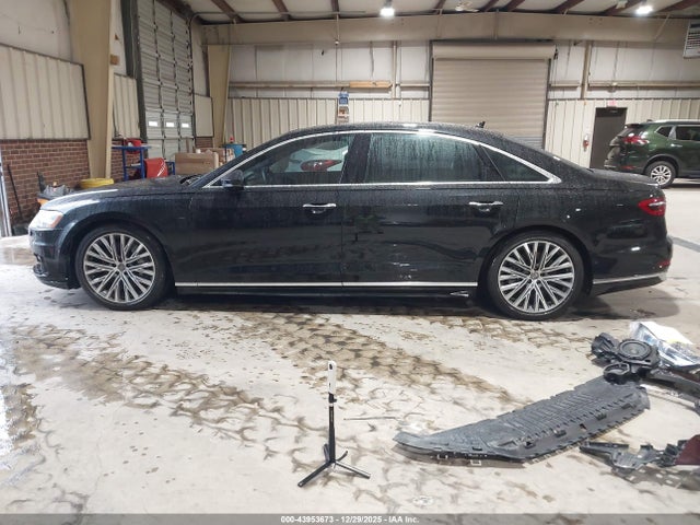 43953673 :رقم المزاد ، WAU8DAF85KN019432 vin ، 2019 Audi A8 L 55 مزاد بيع