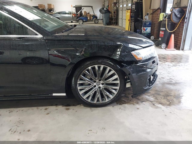 43953673 :رقم المزاد ، WAU8DAF85KN019432 vin ، 2019 Audi A8 L 55 مزاد بيع