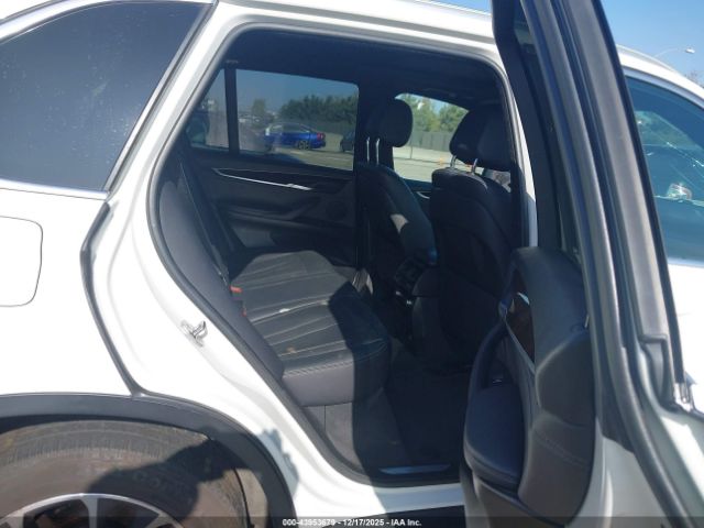 2018 BMW X5 5UXKR2C56J0X08352 Photo 7
