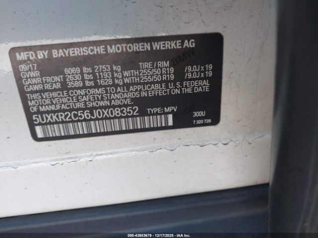 2018 BMW X5 5UXKR2C56J0X08352 Photo 8