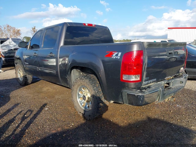 2011 GMC SIERRA 1500 3GTP2UEAXBG154621 Photo 2