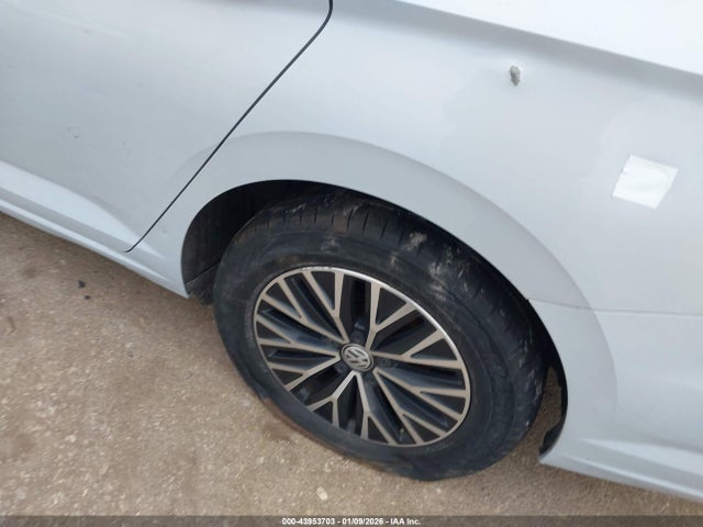 3VWC57BU2KM007701 Volkswagen Jetta 1.4t R-line/1.4t S/1.4t Se