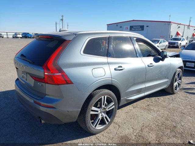 2018 VOLVO XC60 YV4A22RK8J1009570 Photo 3
