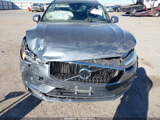 2018 VOLVO XC60 YV4A22RK8J1009570 Photo 5