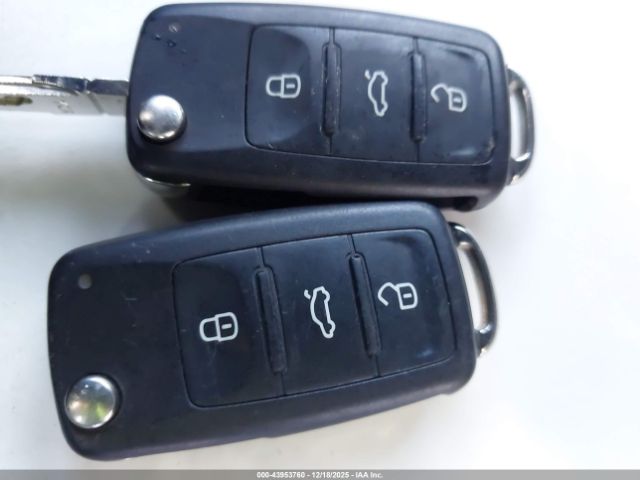 2014 VOLKSWAGEN BEETLE 3VW517AT3EM823155 Photo 10