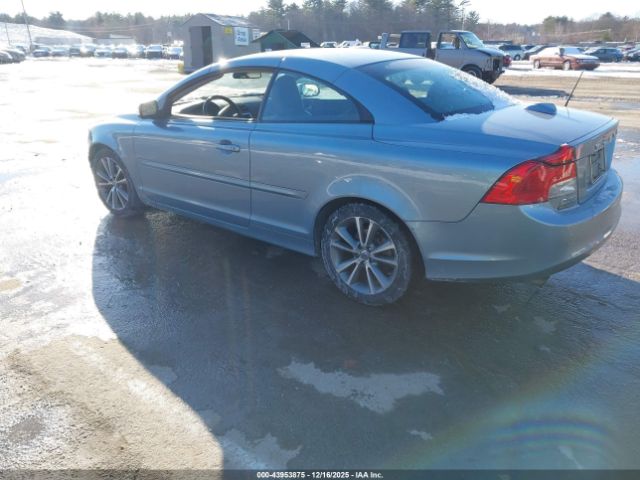 2011 VOLVO C70 YV1672MC0BJ120085 Photo 2