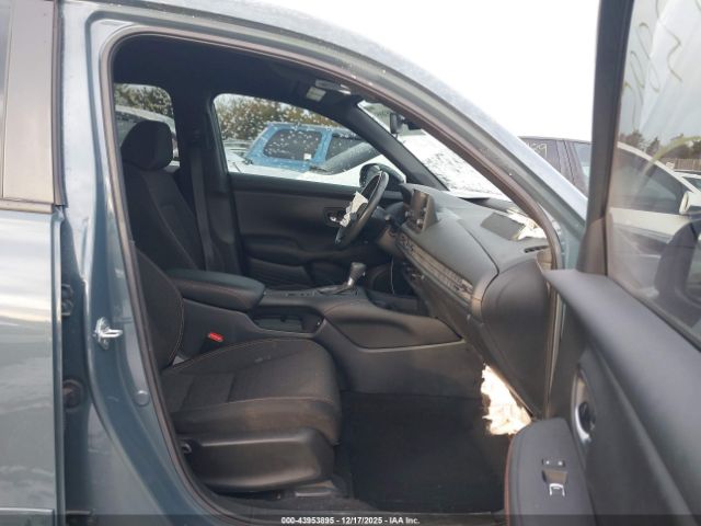 2023 HONDA HR-V 3CZRZ1H50PM706681 Photo 4