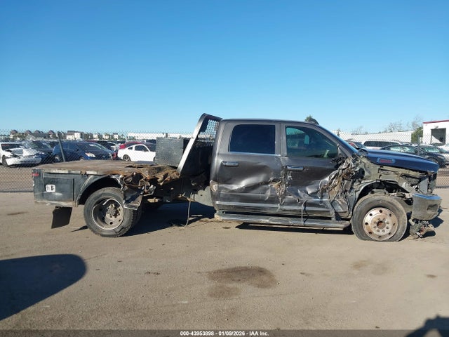 3C7WRTCL8LG279935 RAM 3500 Chassis Tradesman/slt/laramie/limited