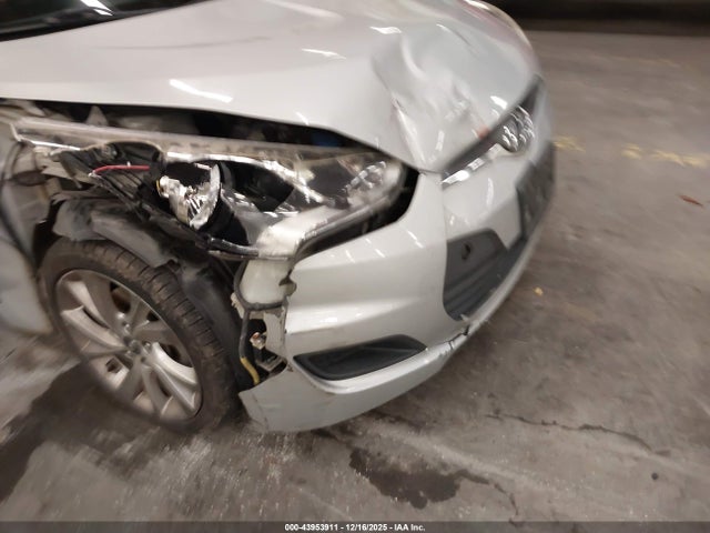 KMHTC6AD0GU270773 Hyundai Veloster