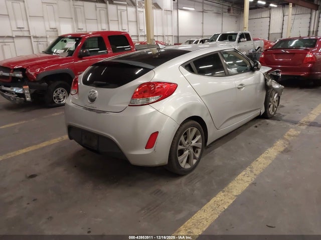KMHTC6AD0GU270773 Hyundai Veloster