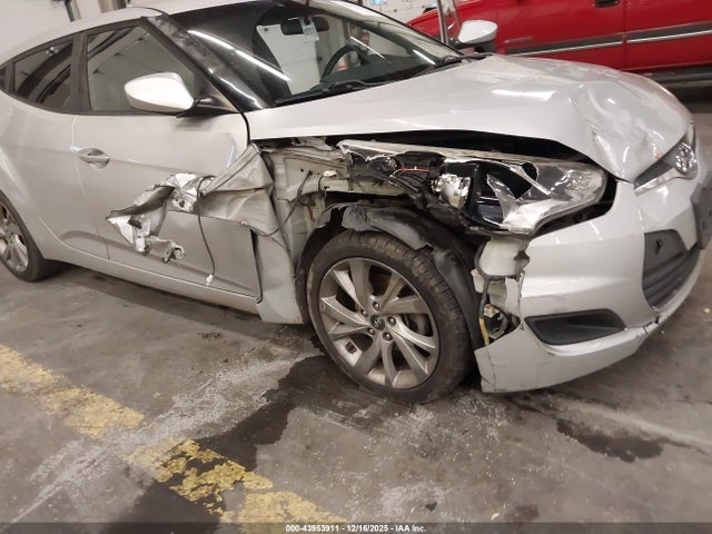 KMHTC6AD0GU270773 Hyundai Veloster