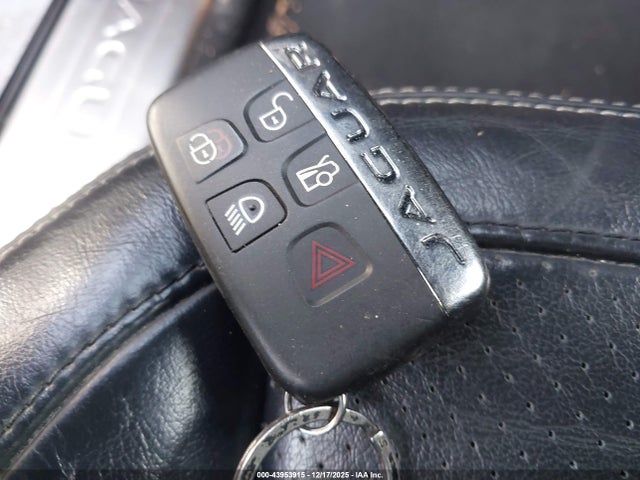 2015 JAGUAR XJ SAJWA3HT9FMV86207 Photo 10