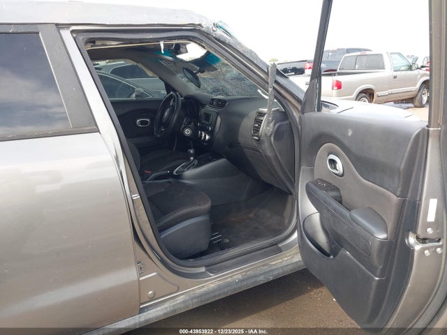 KNDJN2A2XG7274177 KIA Soul