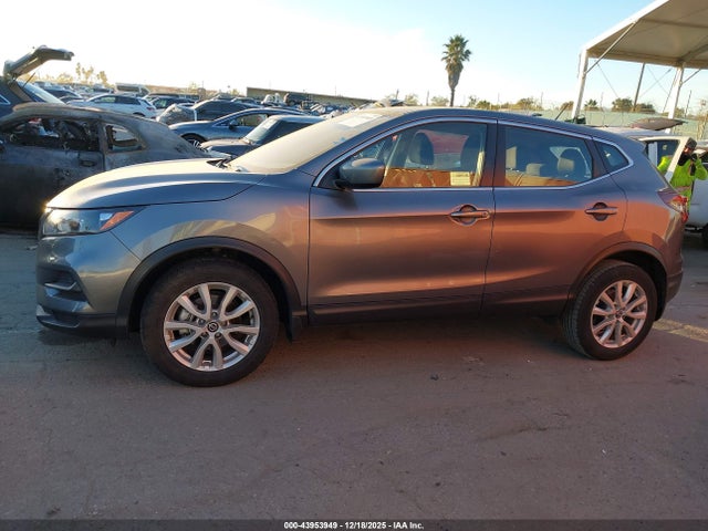 JN1BJ1AV4MW302919 Nissan Rogue Sport S Fwd Xtronic Cvt