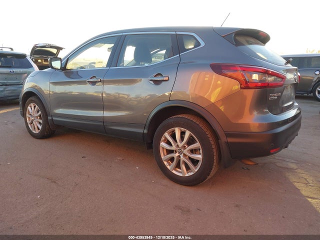 JN1BJ1AV4MW302919 Nissan Rogue Sport S Fwd Xtronic Cvt