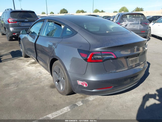 2023 TESLA MODEL 3 5YJ3E1EA3PF698850 Photo 2