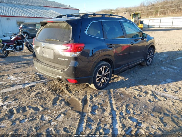 Subaru Forester Limited 2019 JF2SKAUC9KH468151 Image 4