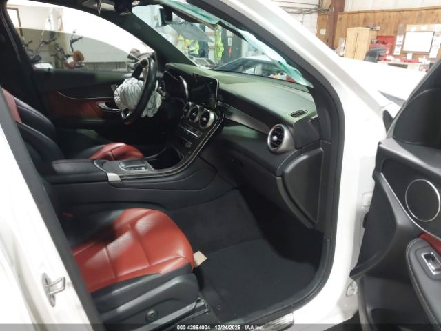 2022 MERCEDES-BENZ GLC 300 W1N0G8DBXNV368145 Photo 4