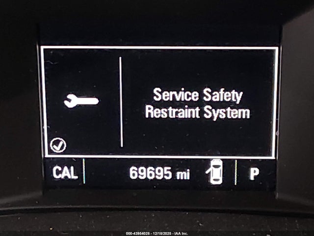 1G1ZD5ST4MF057295 Chevrolet Malibu Fwd Lt