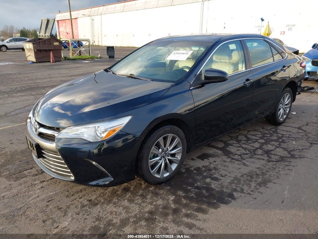 Toyota CAMRY XLE 2016 4T1BF1FK8GU614539 Image 2
