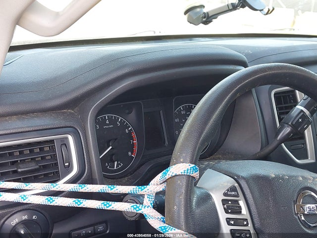 1N6AA1F37JN523557 Nissan Titan Xd S Gas