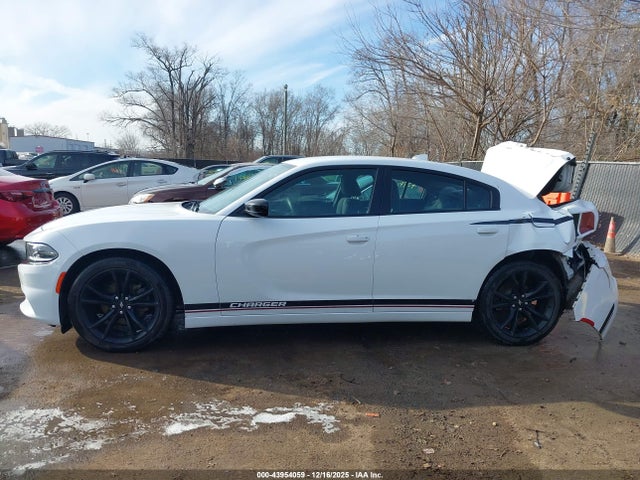 2017 Dodge Charger Sxt Rwd მანქანა იყიდება აუქციონზე, vin: 2C3CDXHG0HH642645, აუქციონის ნომერი: 43954059